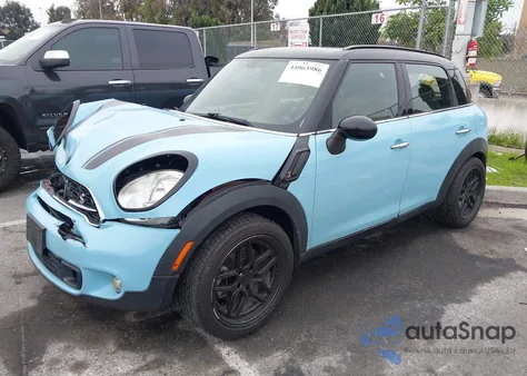 2015 Mini Countryman Cooper S z USA, uszkodzony, nr VIN WMWZC3C52FWT02075